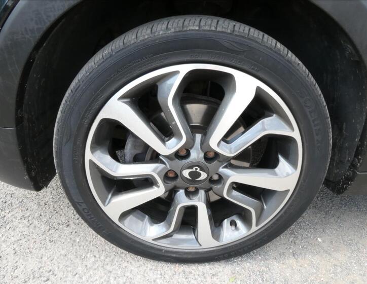 SsangYong Tivoli 18