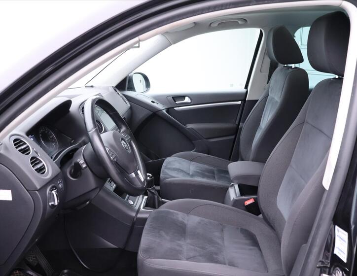 Volkswagen Tiguan 11