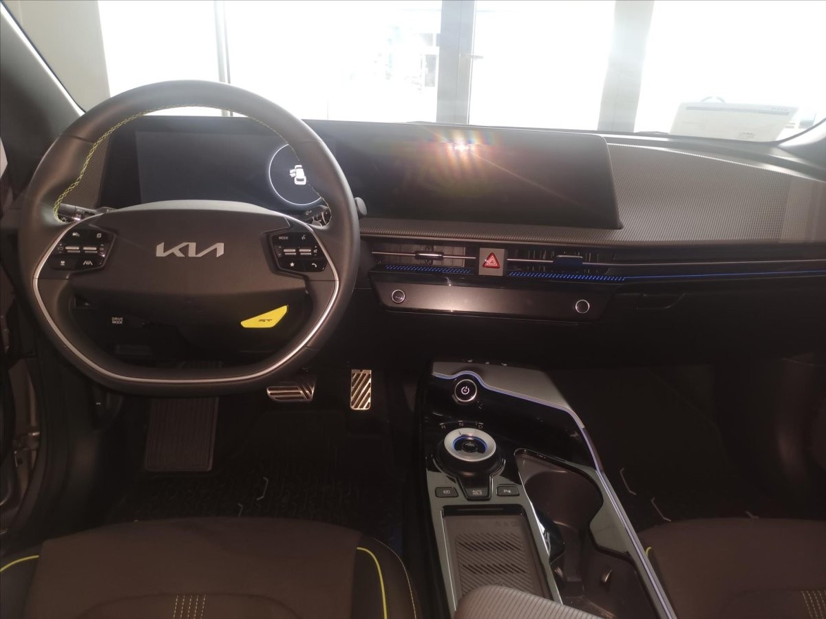 KIA EV6