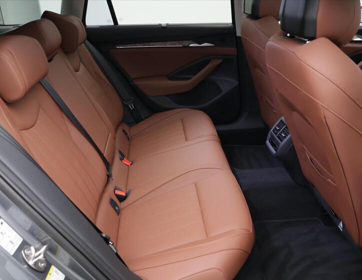 Škoda Superb 17