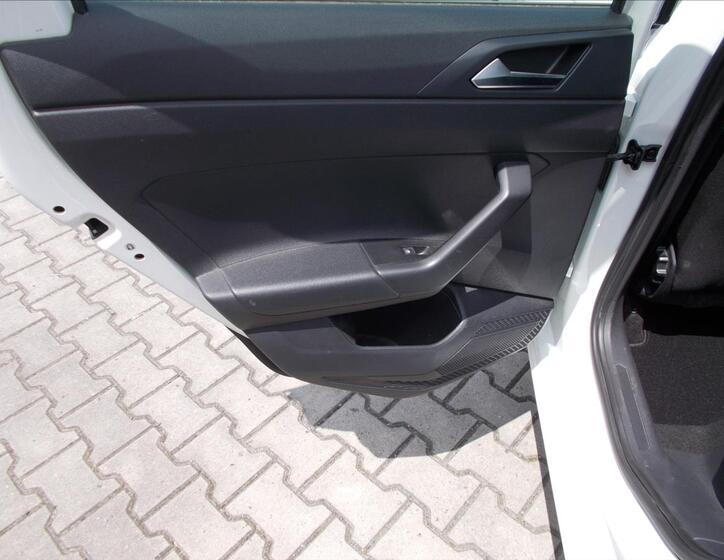 Volkswagen Polo 16