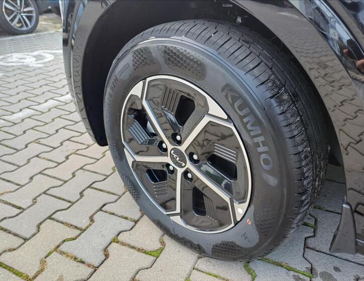 KIA Niro 9