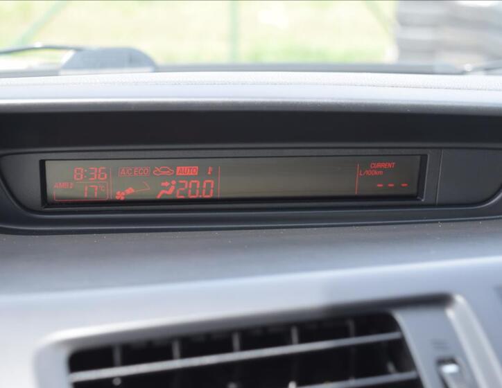 Mazda 5 39