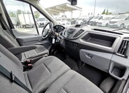 Ford Transit 8
