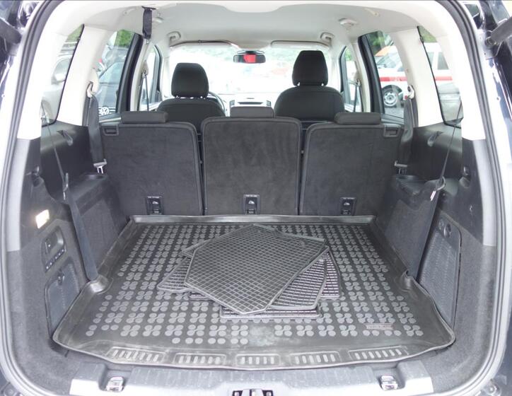 Ford Galaxy 15