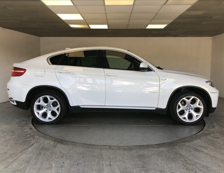BMW X6 8