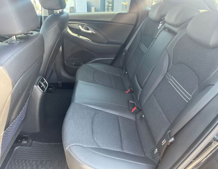 Hyundai i30 12