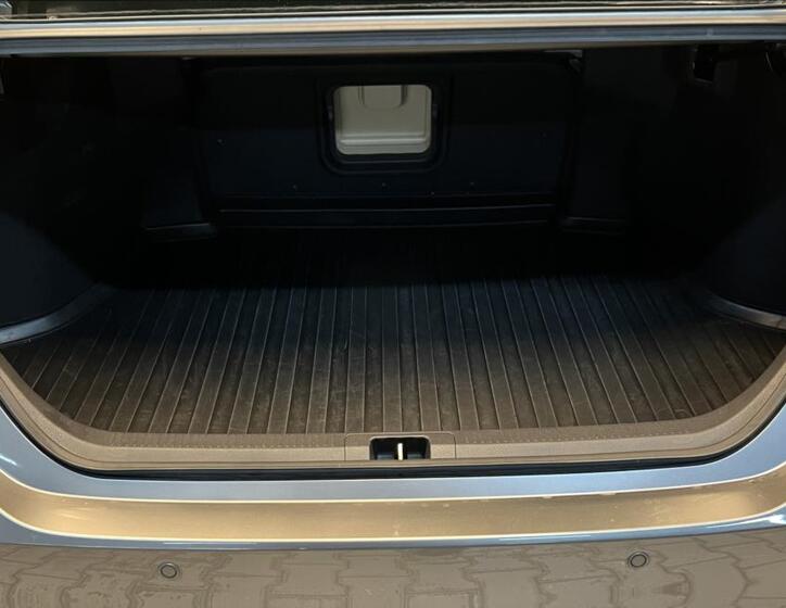 Toyota Camry 14