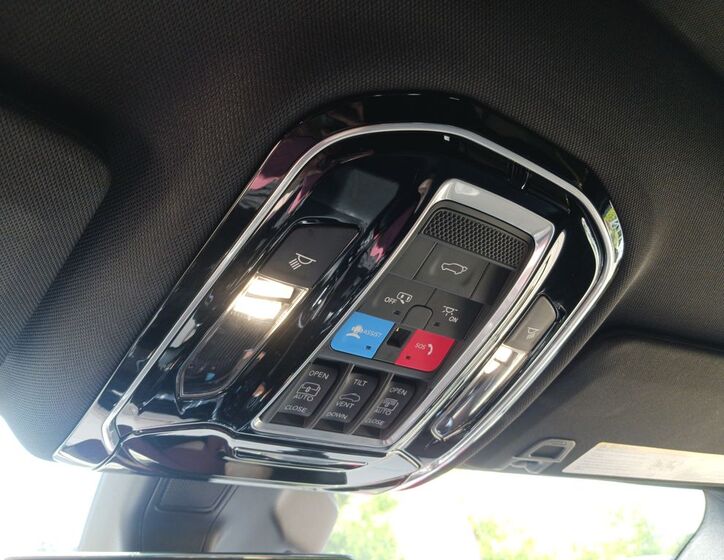 Jeep Grand Cherokee 32