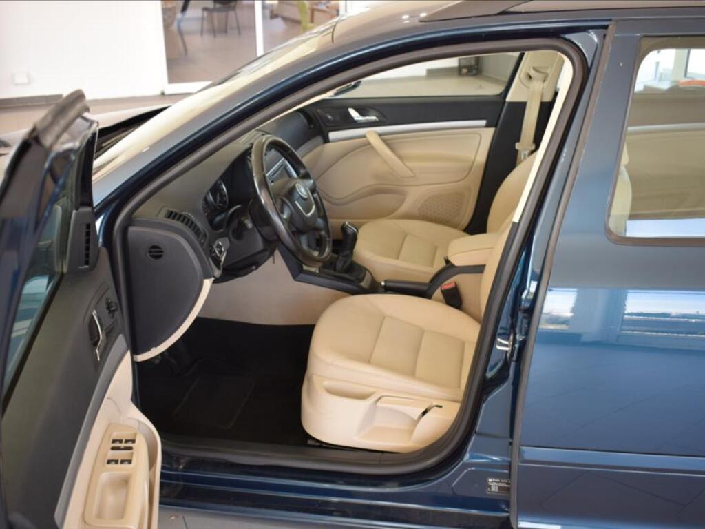Škoda Octavia 10