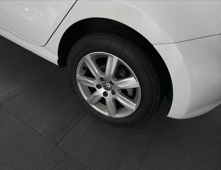 Volkswagen Polo 22