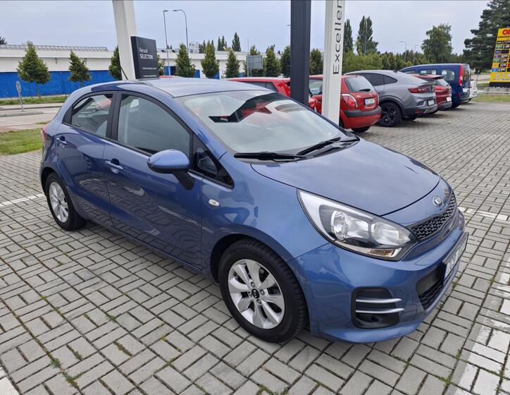 KIA Rio 8