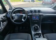 Ford Galaxy 17