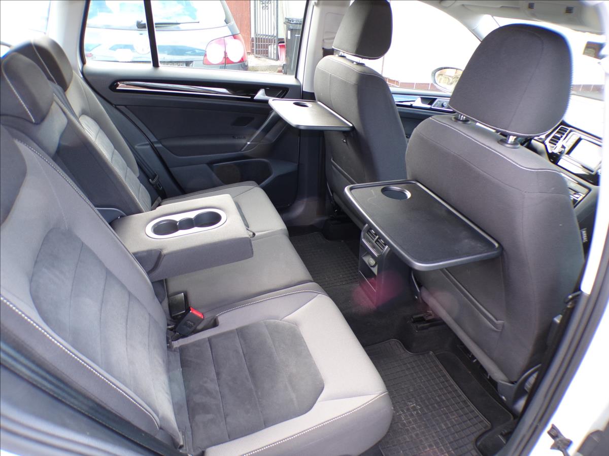 Volkswagen Golf Sportsvan
