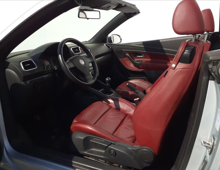 Volkswagen EOS 9