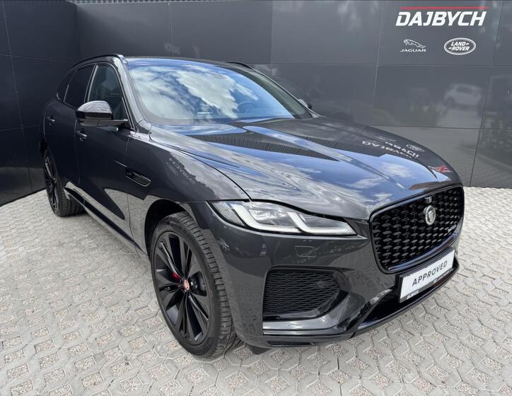 Jaguar F-Pace 3