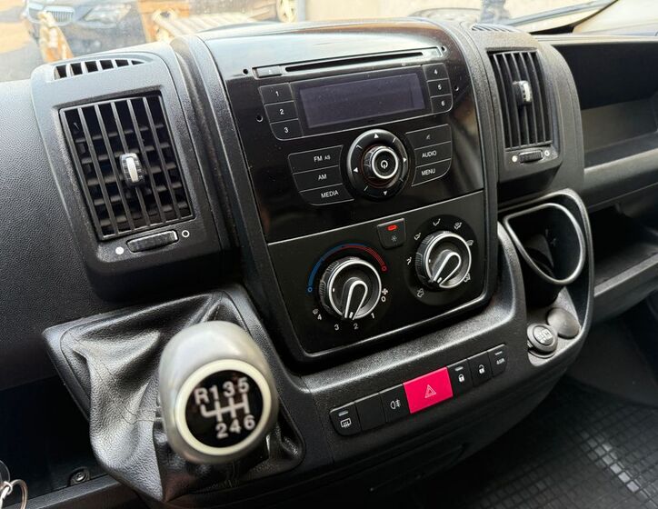 Peugeot Boxer 9