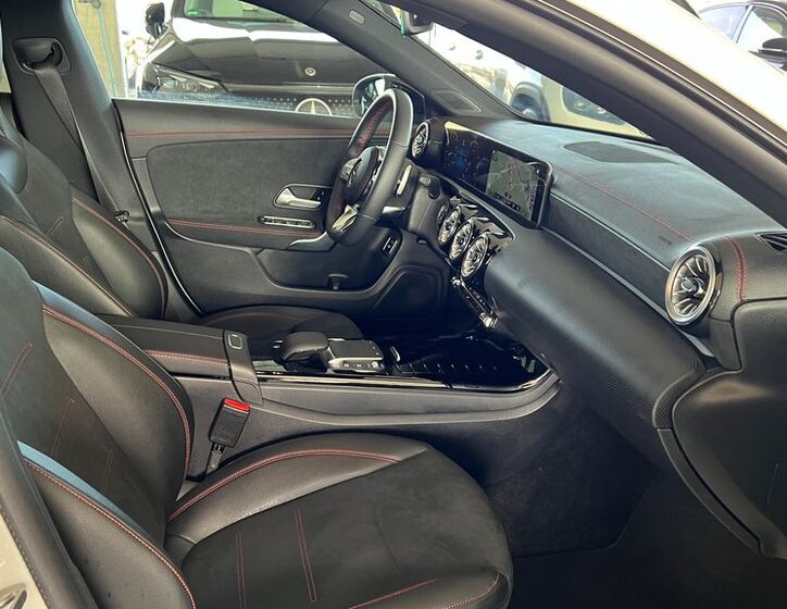 Mercedes-Benz CLA 13