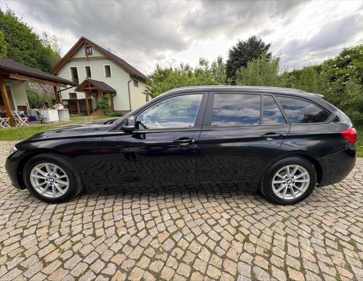 BMW Řada 3 2