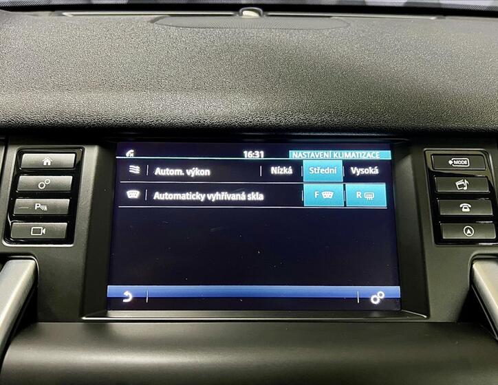 Land Rover Discovery 16