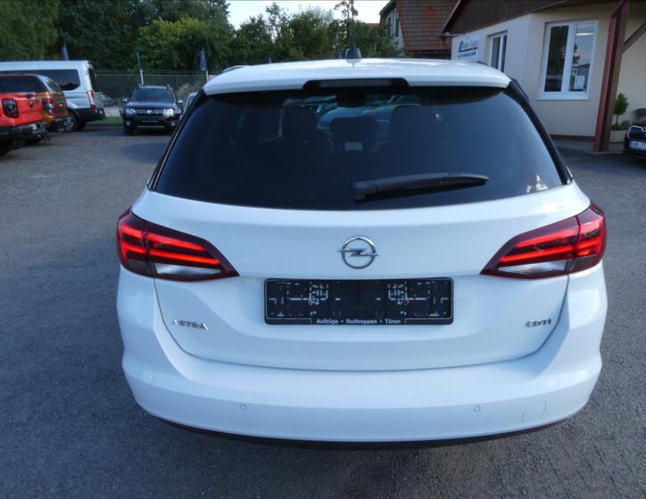 Opel Astra 9