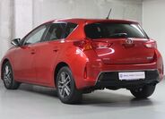Toyota Auris 7