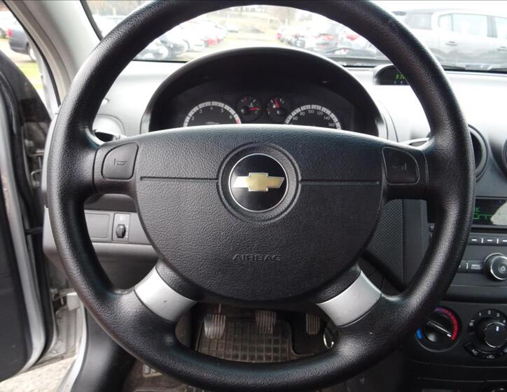 Chevrolet Aveo 15