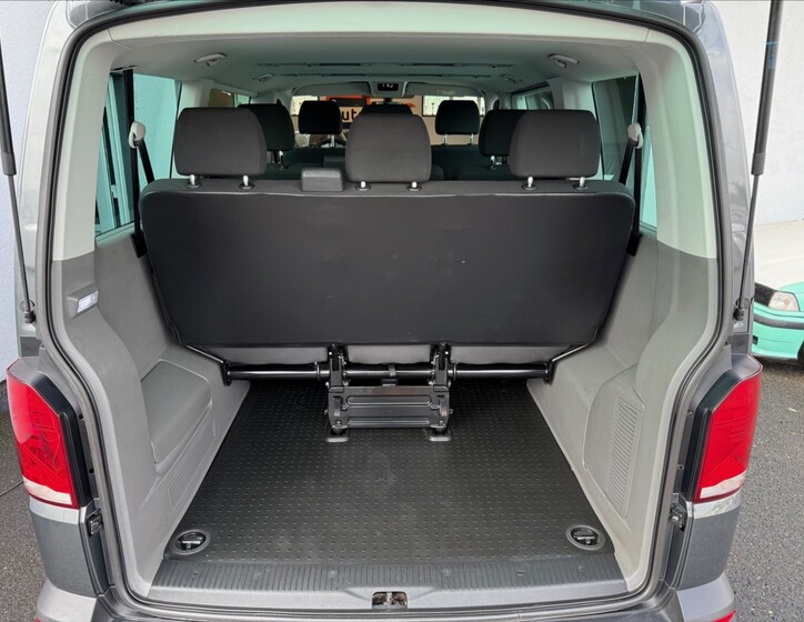 Volkswagen Caravelle 21