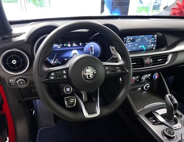Alfa Romeo Stelvio 17