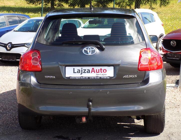 Toyota Auris 6