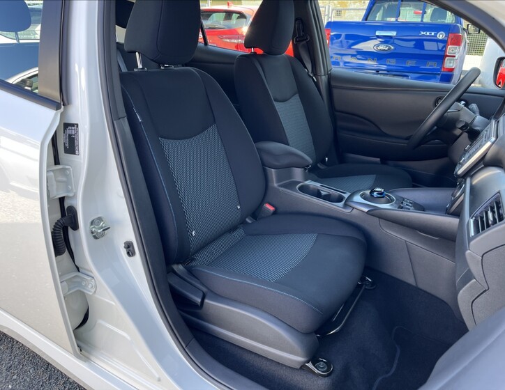 Nissan Leaf 22