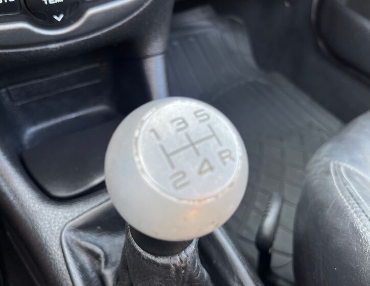 Peugeot 206 28