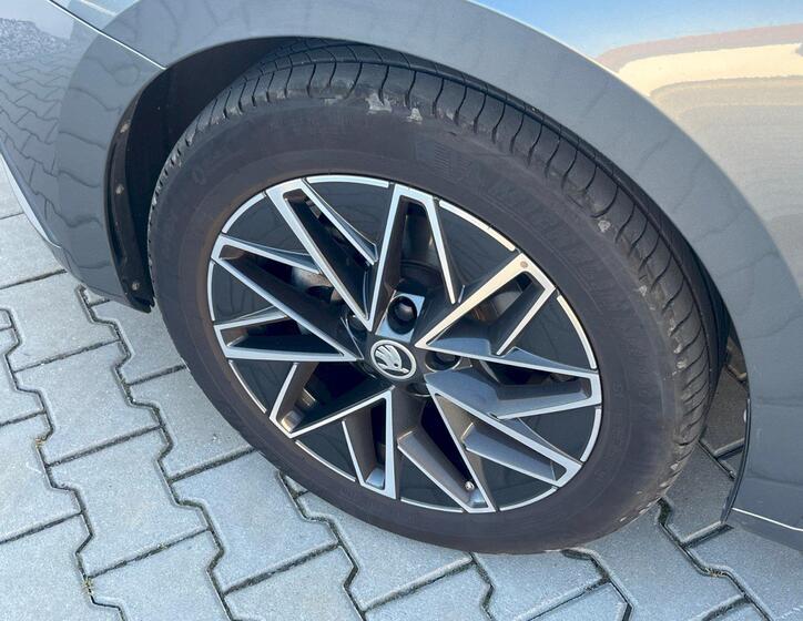 Škoda Octavia 10
