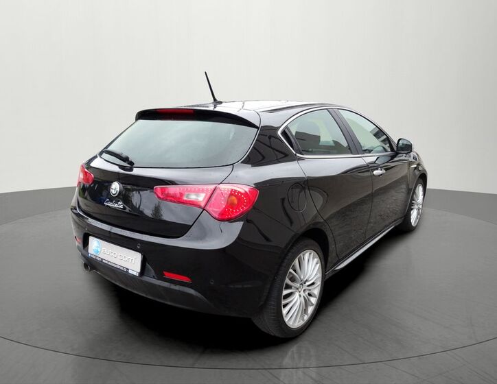 Alfa Romeo Giulietta 4