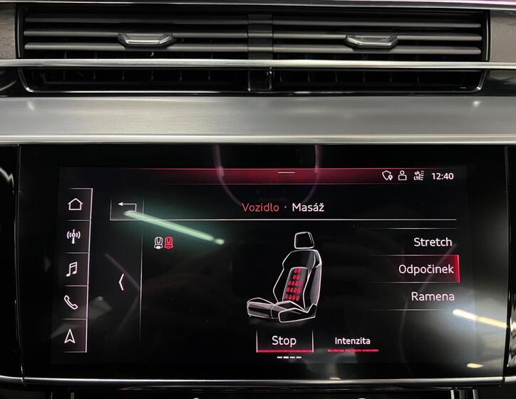 Audi A8 26