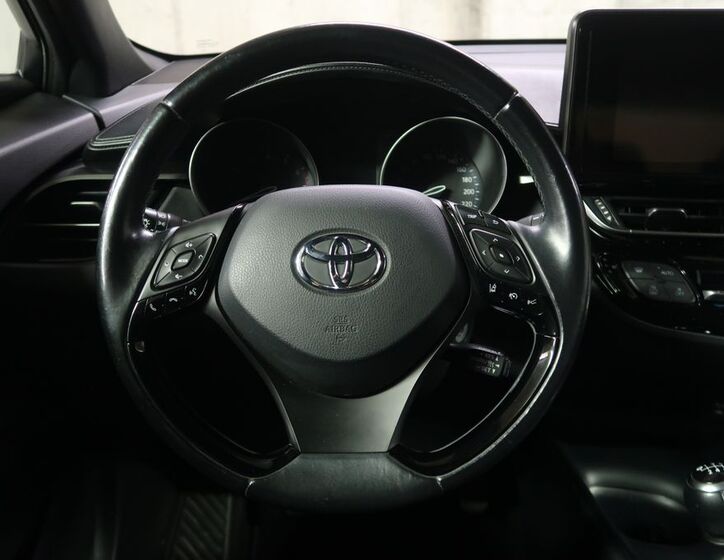 Toyota C-HR 14