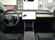 Tesla Model 3 17