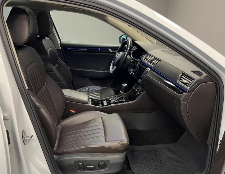 Škoda Superb 10