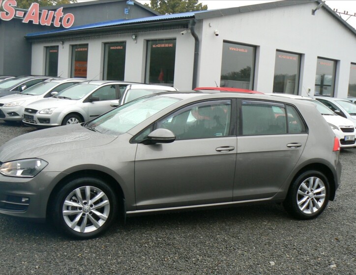 Volkswagen Golf 1