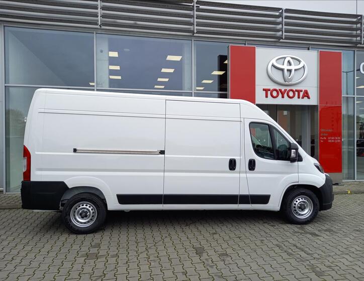 Toyota ProAce 6