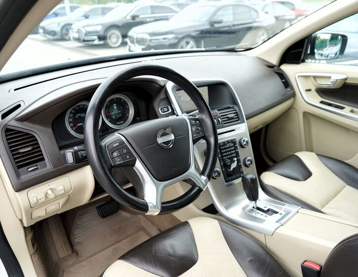 Volvo XC60 29