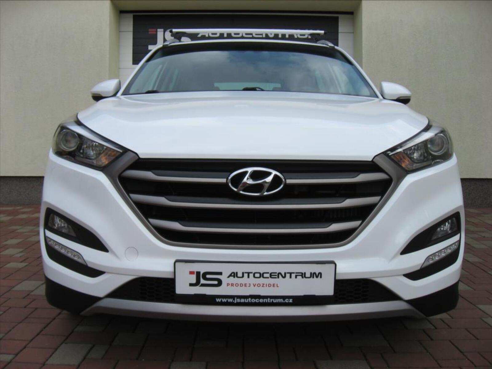 Hyundai Tucson 4
