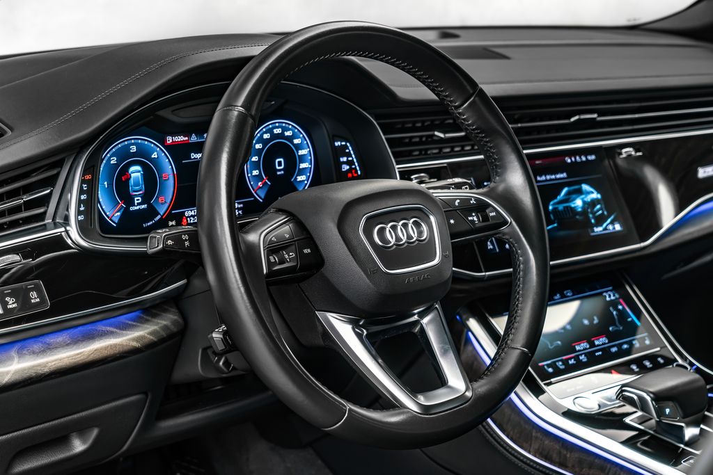 Audi Q8
