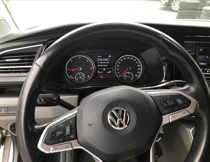 Volkswagen Caravelle 18