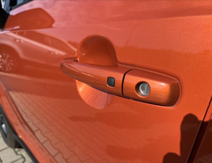 Suzuki Ignis 11