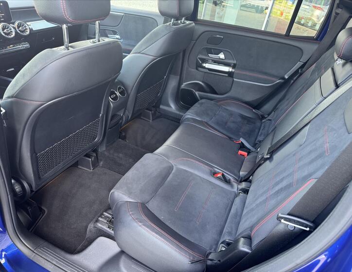 Mercedes-Benz GLB 18