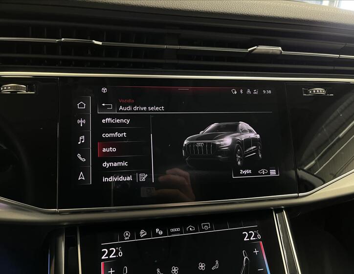 Audi Q8 7