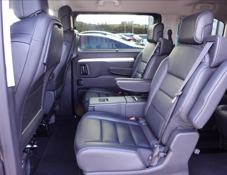 Toyota ProAce Verso 11