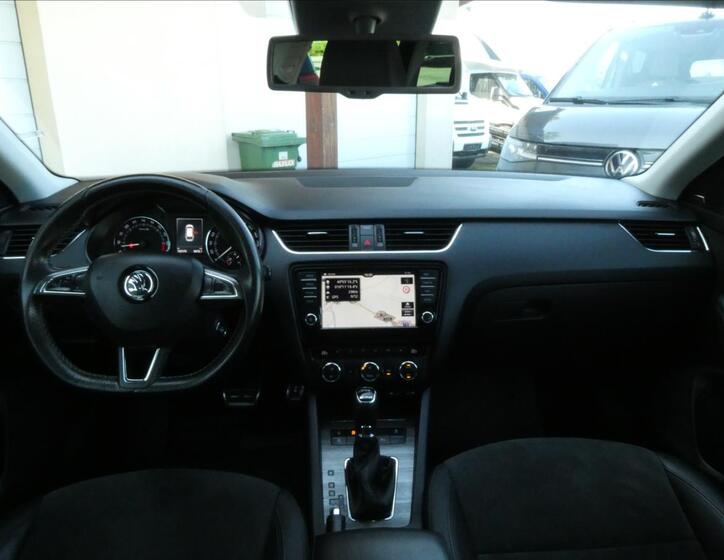 Škoda Octavia 32