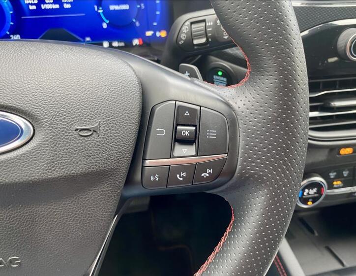 Ford Kuga 28